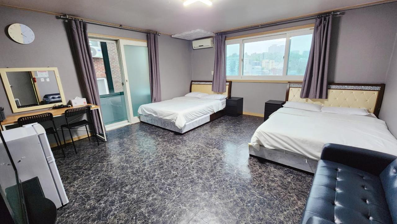 1012 House Namsan Hotel Seoul Exterior photo